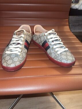 Gucci Women's GG Supreme Sneakers with Red Sole and Navy-Red Web